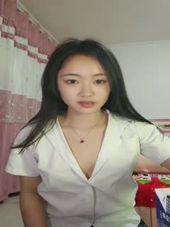 撸撸色情网⭕❌⭕❌街拍少妇漏走光图片